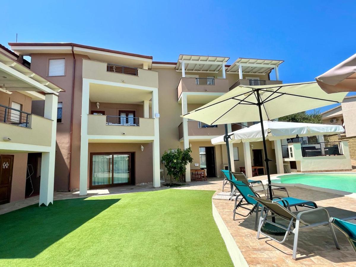 Apartment Ines Tergu Luaran gambar